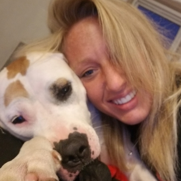 Meet your Posher, Shaina - Picture 1 of 4